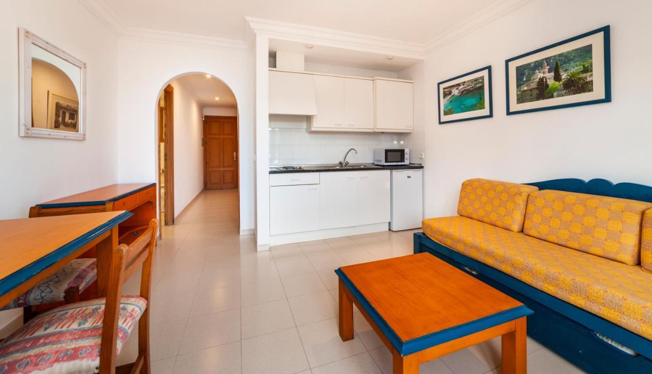 Apartamentos Charlys Can Picafort Can Picafort  Exterior foto